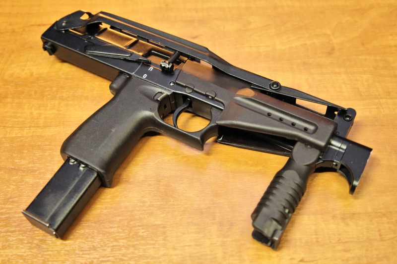 #9 × 19 mm submachine gun