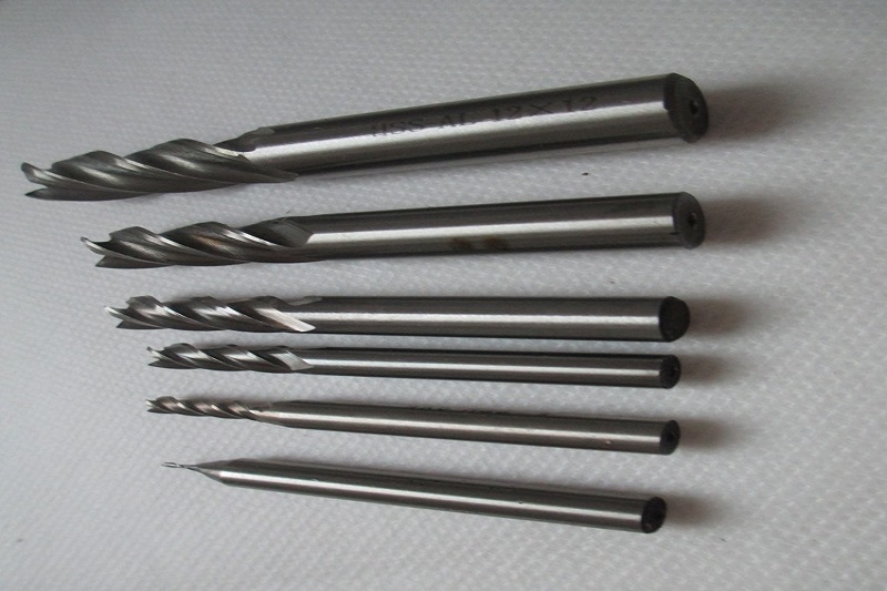 #@END MILLS WITH STRAIGHT SHANK Z2
